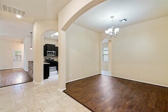 8934 Finnery Dr in Tomball, TX - Building Photo - Building Photo