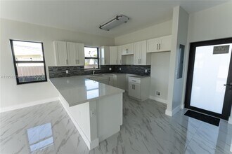 22385 SW 115th Ct in Goulds, FL - Building Photo - Building Photo