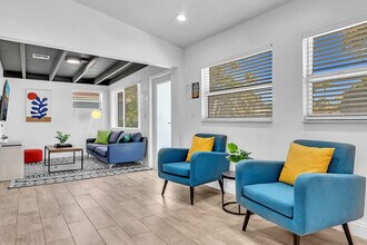 1568 NE 35th St in Oakland Park, FL - Building Photo - Building Photo