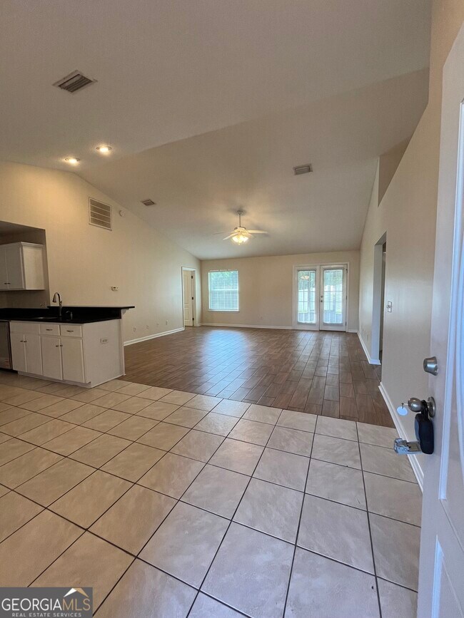 231 Royal Palms Ave in Kingsland, GA - Building Photo - Building Photo