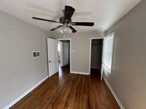 103 Thomas Jefferson Dr in San Antonio, TX - Building Photo - Building Photo