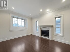 6975 Dunblane Ave in Burnaby, BC - Building Photo