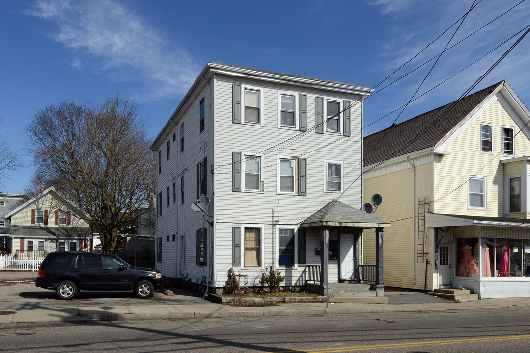 227 Belmont St in Brockton, MA - Building Photo