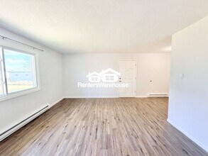 211 S Green St in Madrid, IA - Building Photo - Building Photo