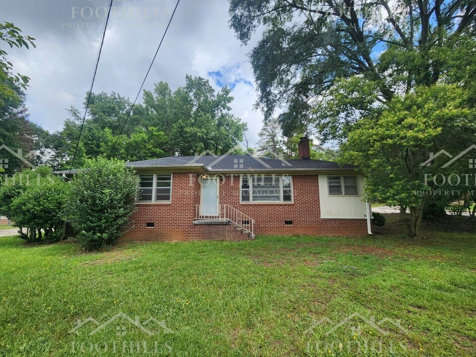904 Glenwood Ave in Anderson, SC - Building Photo