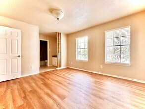 2106 Kipling Dr in Austin, TX - Building Photo - Building Photo