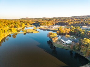165 Pebble Beach Pl, Unit 2A in Hot Springs National Park, AR - Foto de edificio - Building Photo