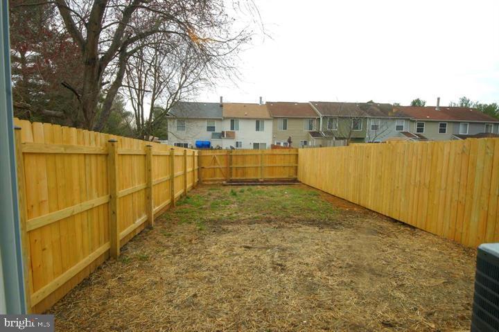 1656 Woodtree Ct E in Annapolis, MD - Building Photo