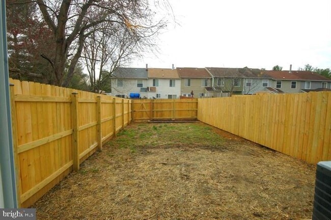 property at 1656 Woodtree Ct E