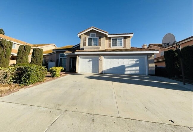 22681 Belaire Dr