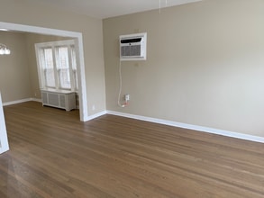 6030 W Addison St in Chicago, IL - Building Photo - Building Photo