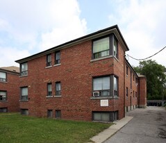 3807 Bathurst St Apartments