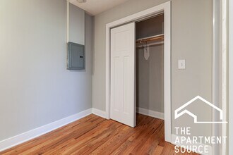 4546 N Damen Ave in Chicago, IL - Foto de edificio - Building Photo