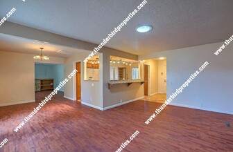 3921 Julie St NE in Albuquerque, NM - Building Photo - Building Photo