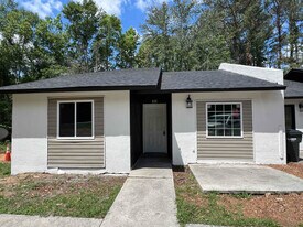 113 Olliff St in Claxton, GA - Building Photo