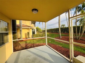 2253 SE 27th Dr in Homestead, FL - Foto de edificio - Building Photo