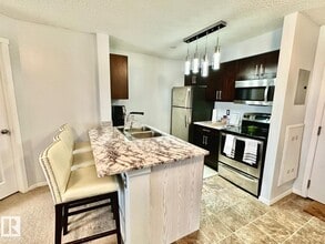 5370 Chappelle Rd. SW in Edmonton, AB - Building Photo - Building Photo