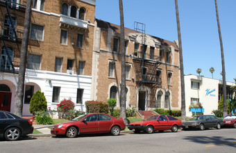 Kenmore Arms in Los Angeles, CA - Building Photo - Building Photo