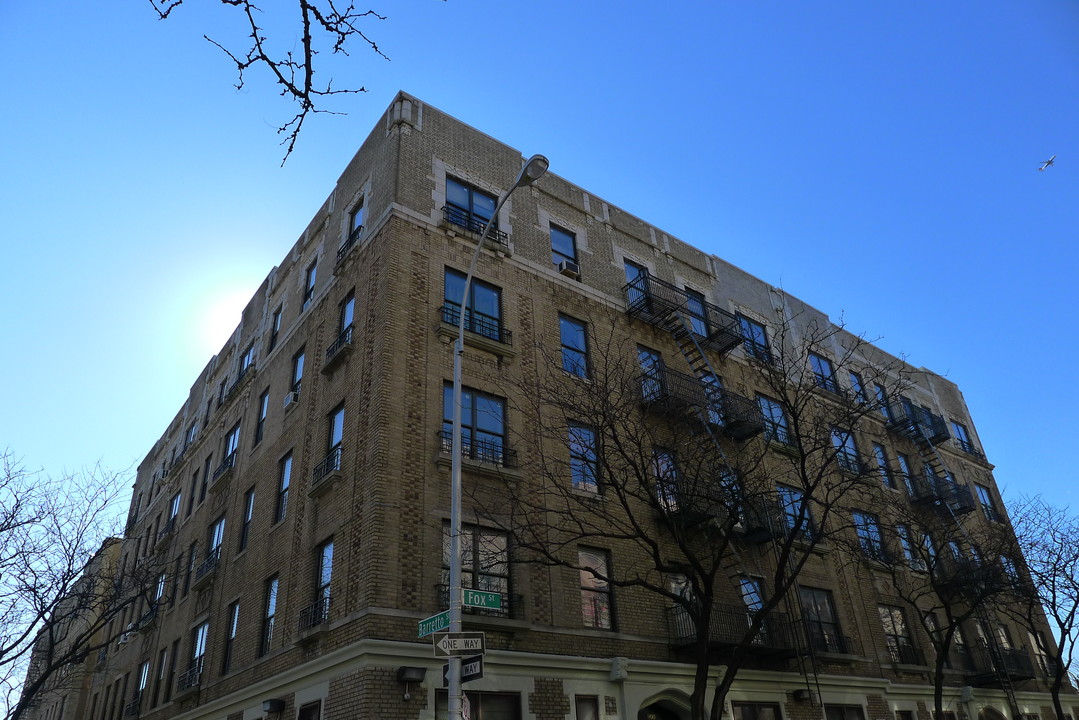 Linden Apartments in Bronx, NY - Building Photo