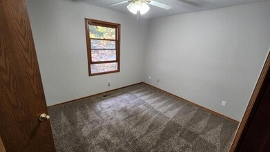 1811 Miller Dr in Branson, MO - Building Photo - Building Photo