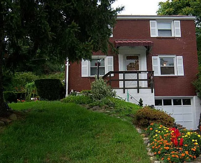 property at 11501 Gardenia Dr