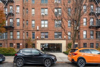 61 Martense St in Brooklyn, NY - Foto de edificio - Building Photo