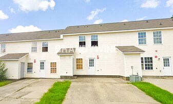 8590 Webb Rd in Riverdale, GA - Building Photo