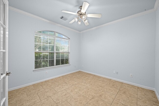 property at 5123 Shadow Breeze Ln