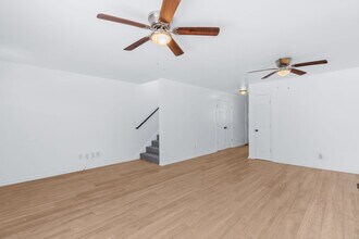 418 Dr W. J. Hodge St in Louisville, KY - Building Photo - Building Photo