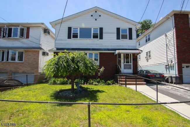 property at 17 Wallace St