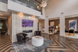 Avalon at Seven Springs in Brentwood, TN - Foto de edificio - Interior Photo
