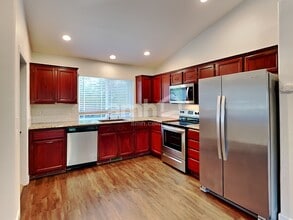 10415 Red Fern Ct SE in Yelm, WA - Building Photo - Building Photo