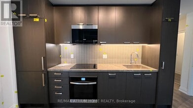 20 Soudan Ave in Toronto, ON - Building Photo - Building Photo