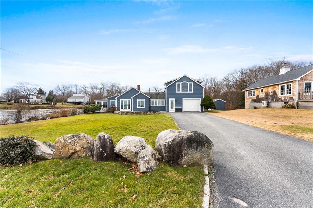 163 Beachwood Dr in East Greenwich, RI - Building Photo
