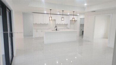 2615 40th St W in Lehigh Acres, FL - Building Photo - Building Photo