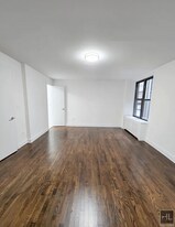 LEXINGTON AVENUE, Unit 43 in New York, NY - Building Photo