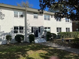 664 Windermere Blvd in Charleston, SC - Building Photo