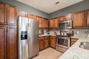 Sorelle in Atlanta, GA - Building Photo