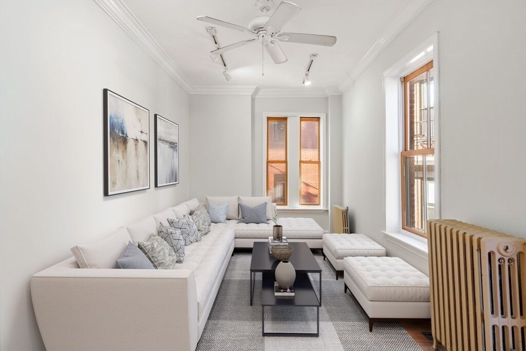 11 Cazenove St, Unit 406 in Boston, MA - Foto de edificio