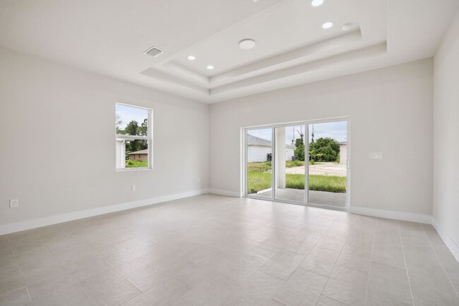 4873 29th St SW in Lehigh Acres, FL - Building Photo - Building Photo