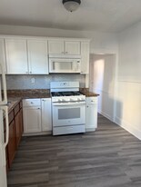 19 S Hollywood Ave in Daytona Beach, FL - Building Photo