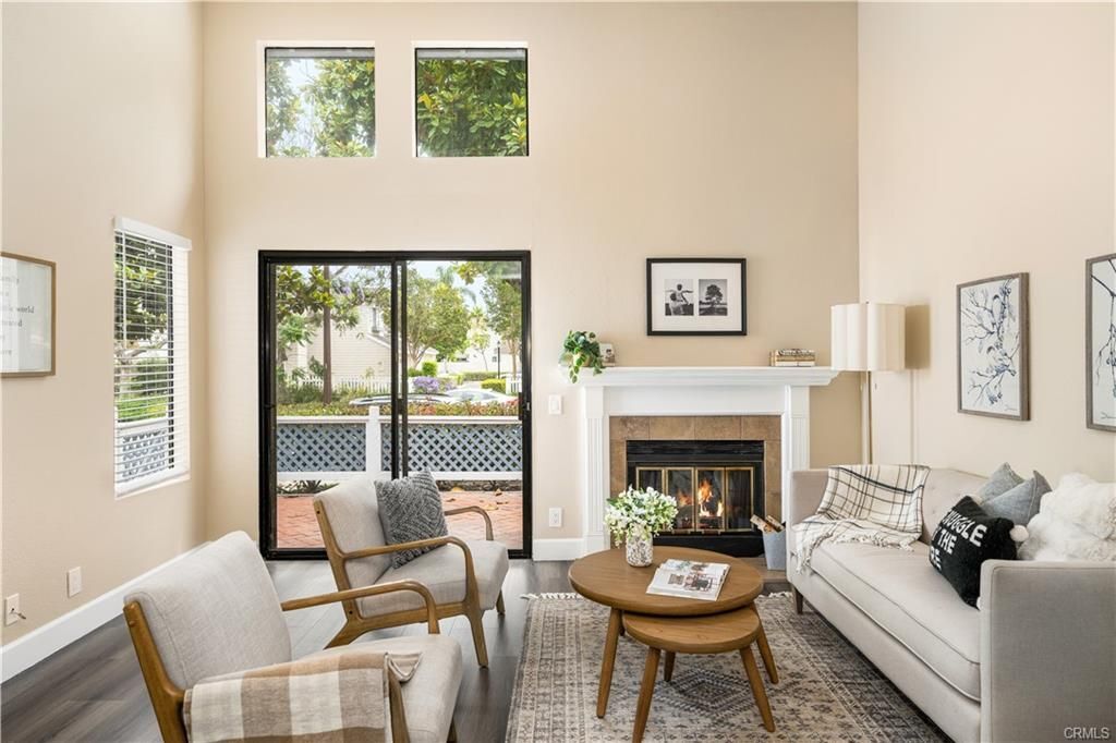 115 Fallingstar in Irvine, CA - Building Photo