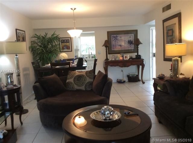 7310 SW 82nd St-Unit -A218 in Miami, FL - Building Photo - Building Photo