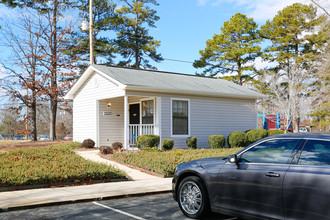 Woodhaven Apartments in Albemarle, NC - Building Photo - Building Photo