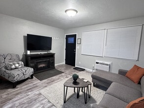 915 W Whittier Dr in Appleton, WI - Building Photo - Building Photo