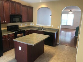 1088 Kelso Ln in Burlington, NC - Building Photo - Building Photo