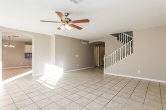 3251 W Jessica Ln in Phoenix, AZ - Foto de edificio - Building Photo