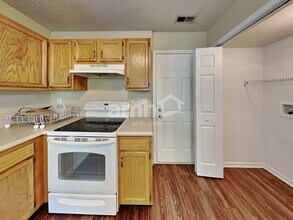 6036 Draycott Dr in Indianapolis, IN - Building Photo - Building Photo