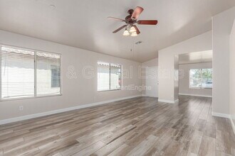 15820 W Monroe St in Goodyear, AZ - Building Photo - Building Photo