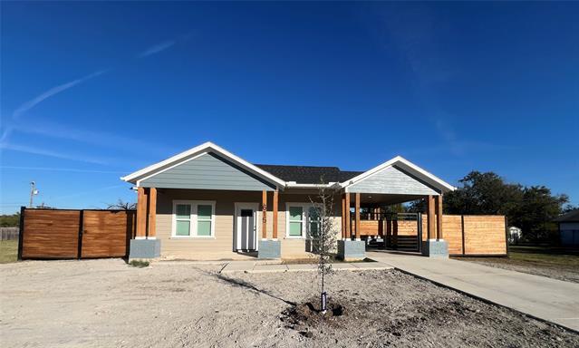 property at 615 Luxton St